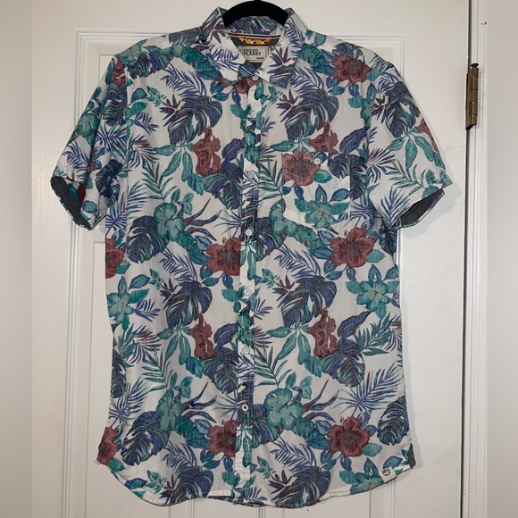 Free Planet Tropical Button Down Shirt Size Mens Large. - Picture 1 of 4
